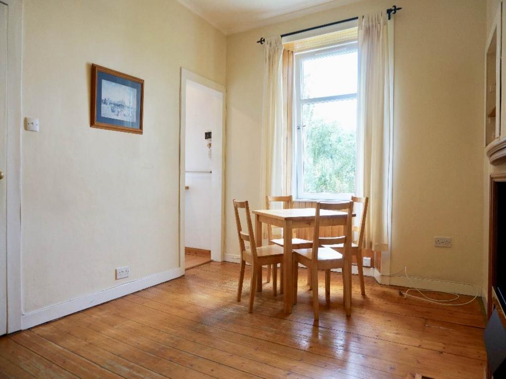 Apartment in Edinburgh - View 5