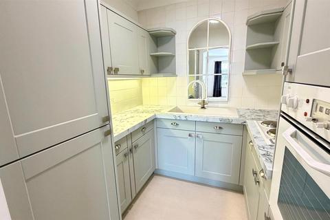 1 bedroom retirement property for sale, Gloddaeth Street, Llandudno