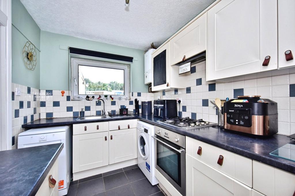 House in Maidstone - More