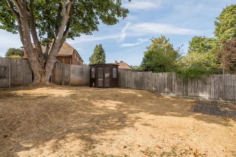 3 bedroom semi-detached house for sale, Roman Way, Farnham, GU9