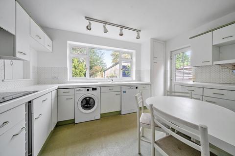 5 bedroom detached house for sale, Hillary Road, Farnham, GU9