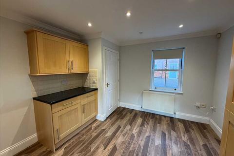 3 bedroom terraced house to rent, Blakes Court, Wilberfoss