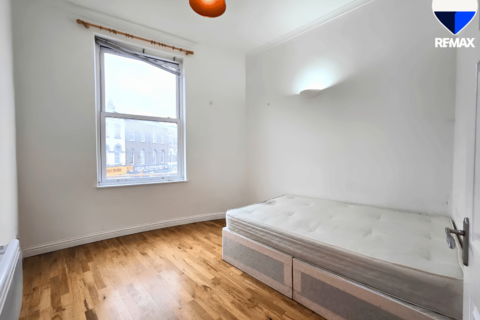 1 bedroom flat to rent, Stoke Newington Road, London N16