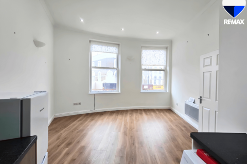 1 bedroom flat to rent, Stoke Newington Road, London N16