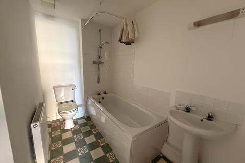 2 bedroom flat for sale, 44 Sherwood Street, Hucknall, Nottingham, Nottinghamshire NG15 7SE