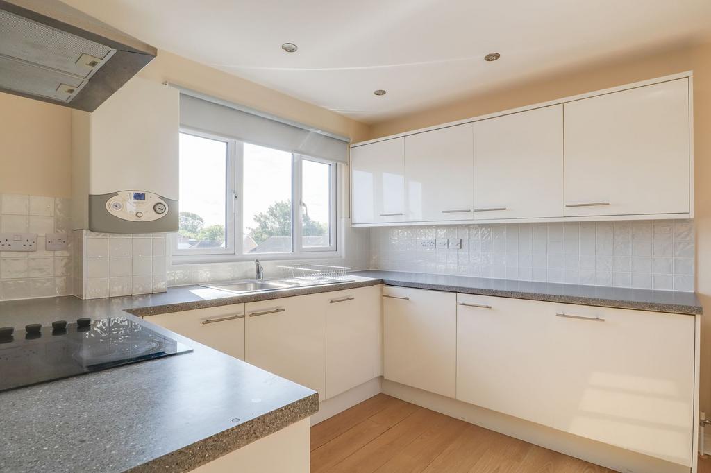 Apartment in Cambridge - View 4