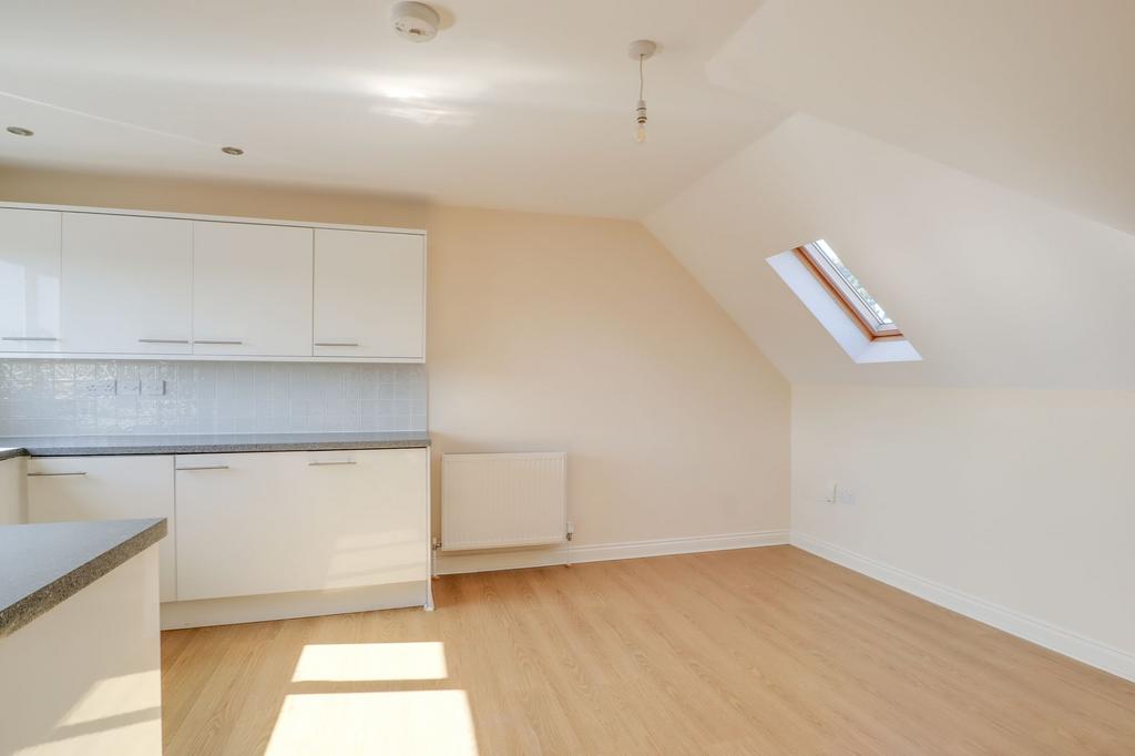 Apartment in Cambridge - View 5