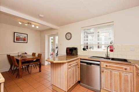 4 bedroom detached house for sale, Windmill Field, Windlesham, Surrey, GU20