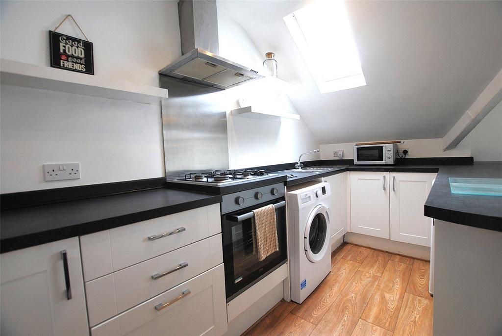 Apartment in Cardiff, Roath - View 5