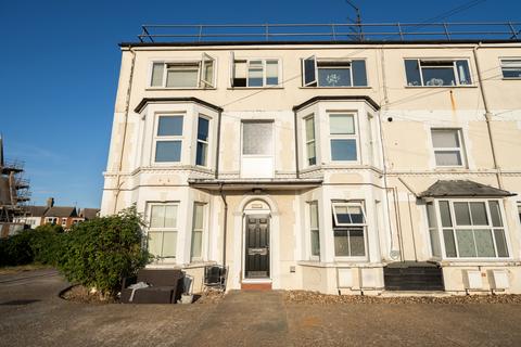 2 bedroom flat for sale, Ellis Road, Clacton-on-Sea CO15