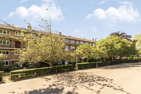 2 bed flat/apartment for rent in St. Albans Villas, London NW5