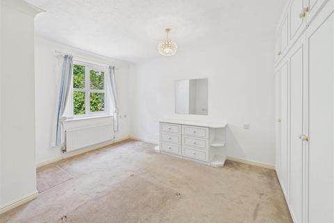 2 bedroom flat for sale, John Gray Court, Willerby, Hull