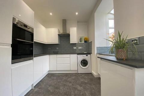 2 bedroom terraced house to rent, Manchester road, Haslingden