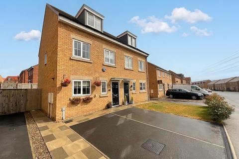 3 bedroom semi-detached house for sale, Shield Way, Eastfield, YO11