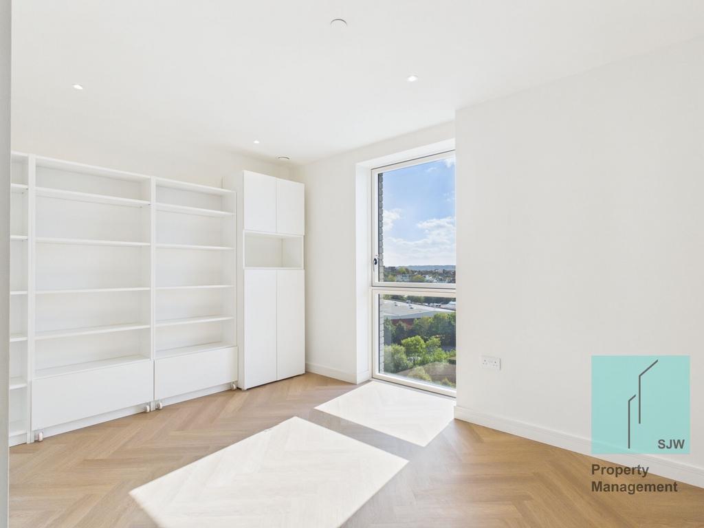 Apartment in London - More