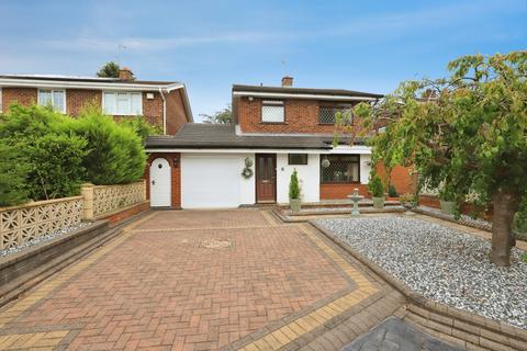 3 bedroom detached house for sale, Dunster Grove, Wolverhampton WV6