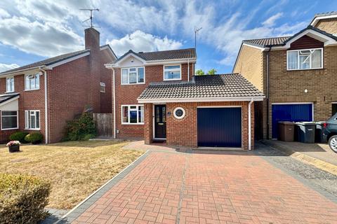 3 bedroom detached house for sale, Danvers Drive, Luton, LU3