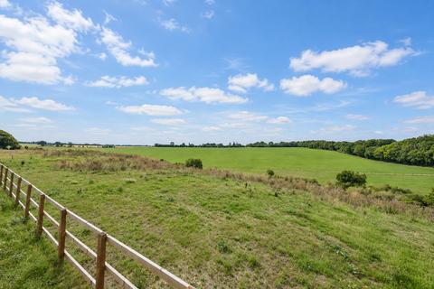 3 bedroom detached bungalow for sale, Doone Brae, Windmill Road, LU1