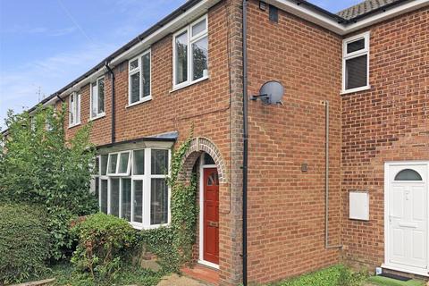 1 bedroom flat to rent, Clinton Crescent, Aylesbury HP21