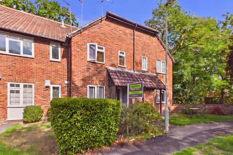 undefined, Vesey Close, Farnborough, Hampshire, GU14