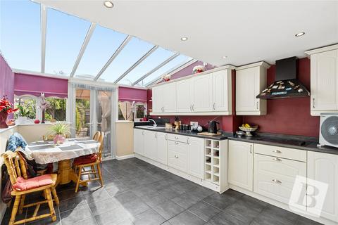 3 bedroom end of terrace house for sale, Becontree Avenue, Dagenham, RM8