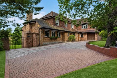 4 bedroom detached house for sale, Vineyards Road, Potters Bar, EN6
