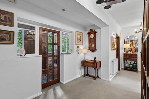 4 bedroom detached house for sale, Vineyards Road, Potters Bar, EN6
