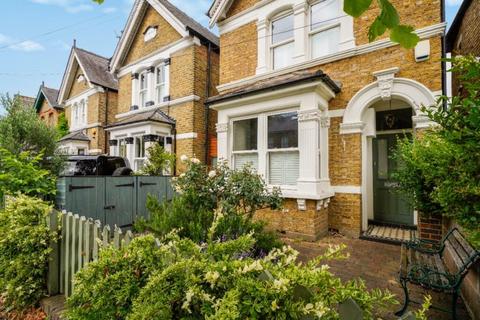 5 bedroom detached house to rent, Canbury Avenue, London, KT2