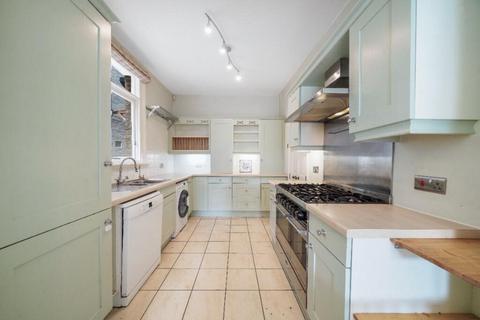 5 bedroom detached house to rent, Canbury Avenue, London, KT2
