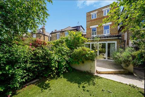 5 bedroom detached house to rent, Canbury Avenue, London, KT2