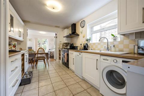 3 bedroom detached bungalow for sale, Colley Wood, Kennington