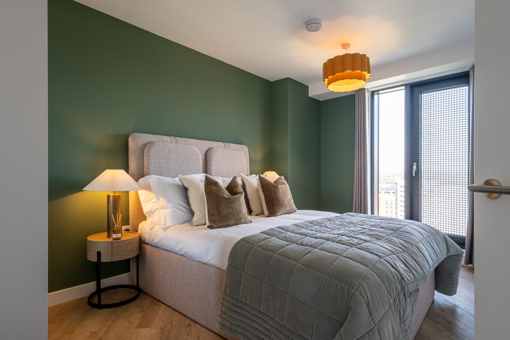 Apartment in Leeds, West Yorkshire - View 2