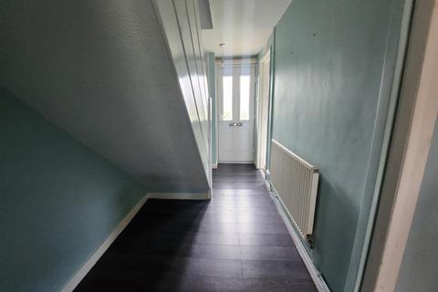 3 bedroom semi-detached house to rent, Holcot Road, Coalway