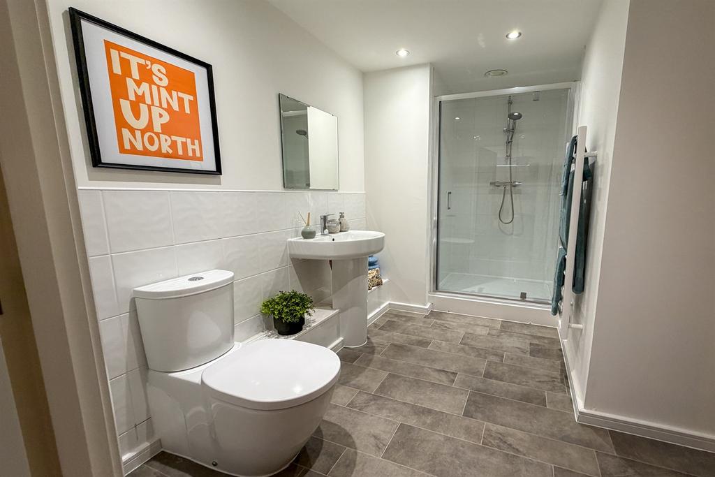 Apartment in Salford, Greater Manchester - View 2