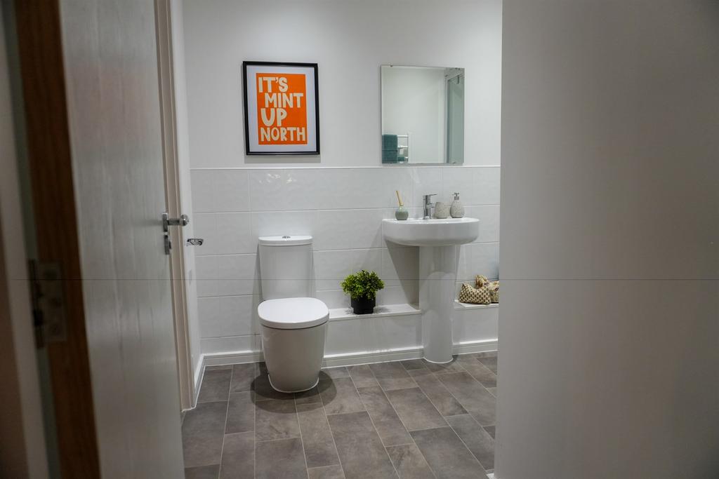 Apartment in Salford, Greater Manchester - View 5