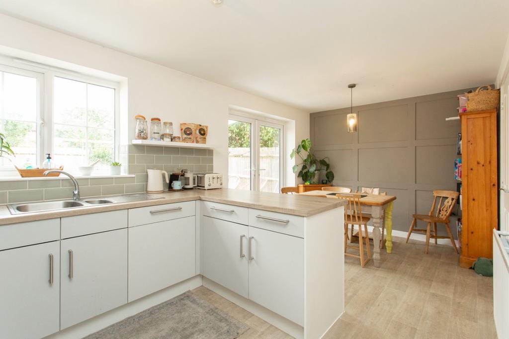 House in Canterbury - View 5