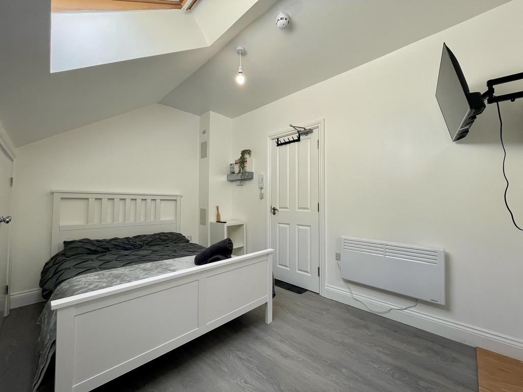 Apartment in London - View 3