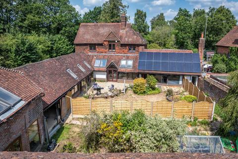 5 bedroom detached house for sale, Grayswood Road, Haslemere, Surrey GU27