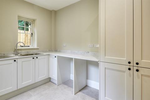 4 bedroom detached house for sale, Grange Farm Close, Upper Dean