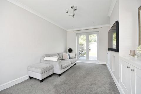 3 bedroom terraced house for sale, Carisbrook Road, Pilgrims Hatch, Brentwood