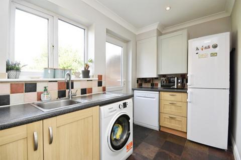 3 bedroom terraced house for sale, Carisbrook Road, Pilgrims Hatch, Brentwood