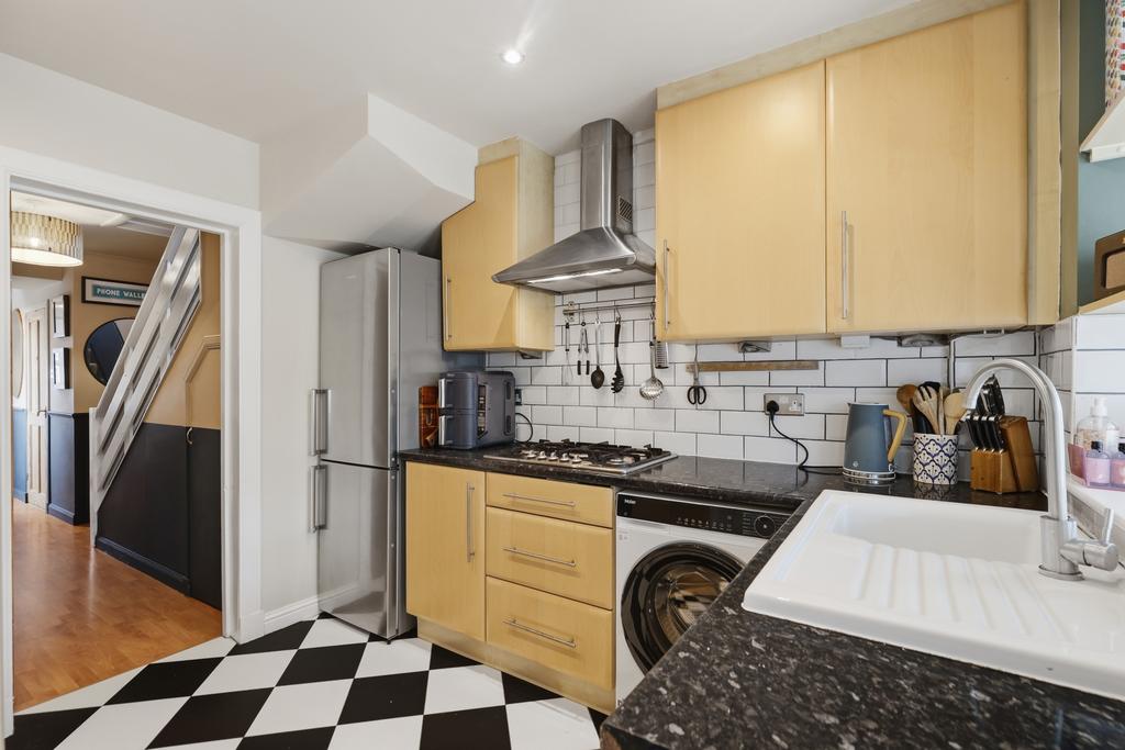 House in Glasgow - More