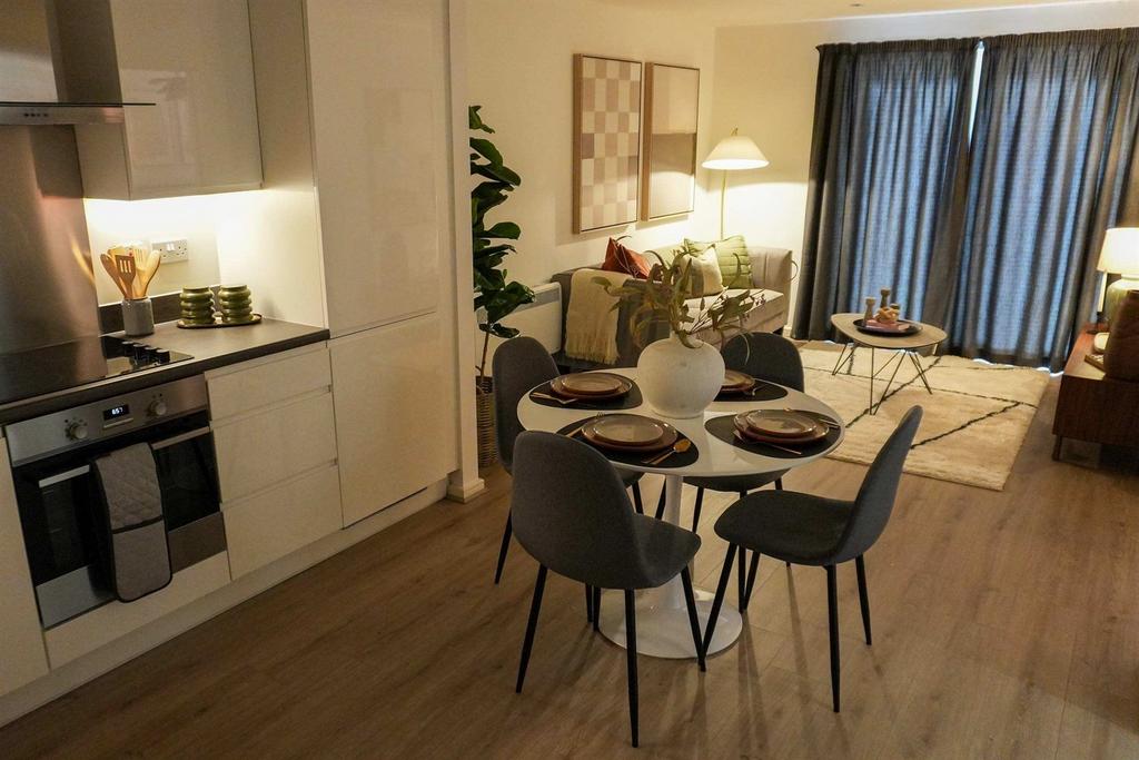 Apartment in Salford, Blackfriars, Lower Broughton - View 5