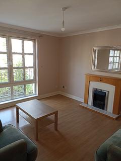 3 bedroom townhouse to rent, Old Tolbooth Wynd, Edinburgh, EH8