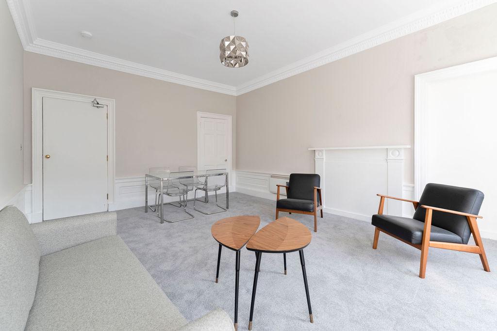 Apartment in Edinburgh, Lauriston, Tollcross - View 3