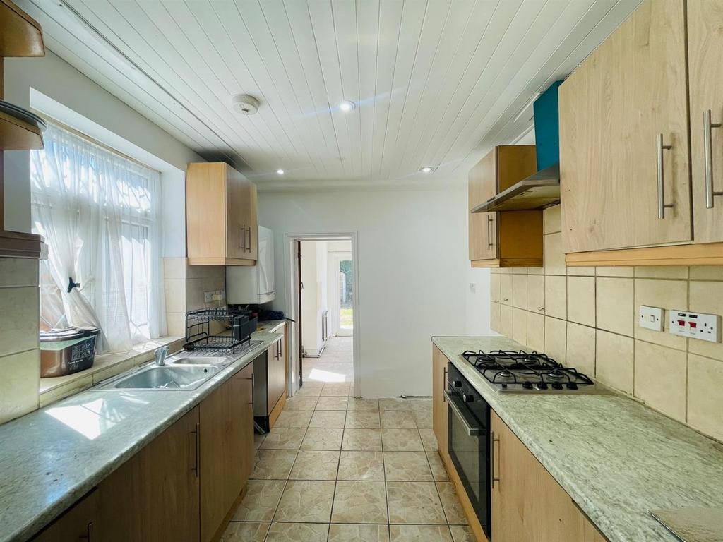 House in London - View 4