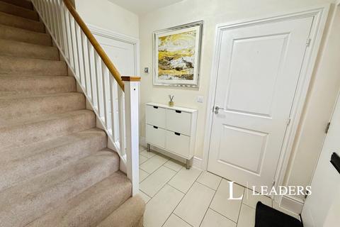 4 bedroom detached house to rent, Little Mill Meadow, Leegomery, Telford, TF1