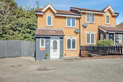 3 bedroom semi-detached house for sale, Backley Close, Kettering