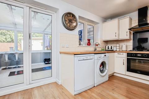 3 bedroom semi-detached house for sale, Backley Close, Kettering