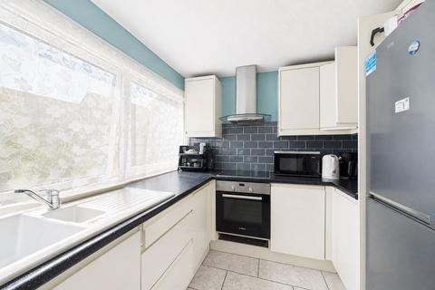 3 bedroom terraced house for sale, Helmsdale Close, Reading, Berkshire, RG30